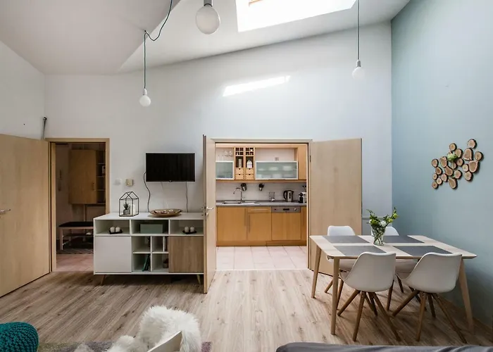 Sunlit Forest In The Centre Appartement *