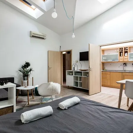 Sunlit Forest In The Centre Apartment